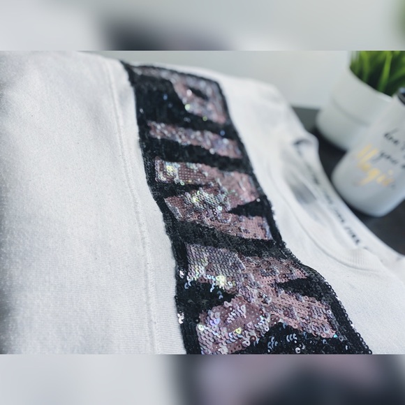 PINK Sequins Detailed Mesh Top - Picture 4 of 7